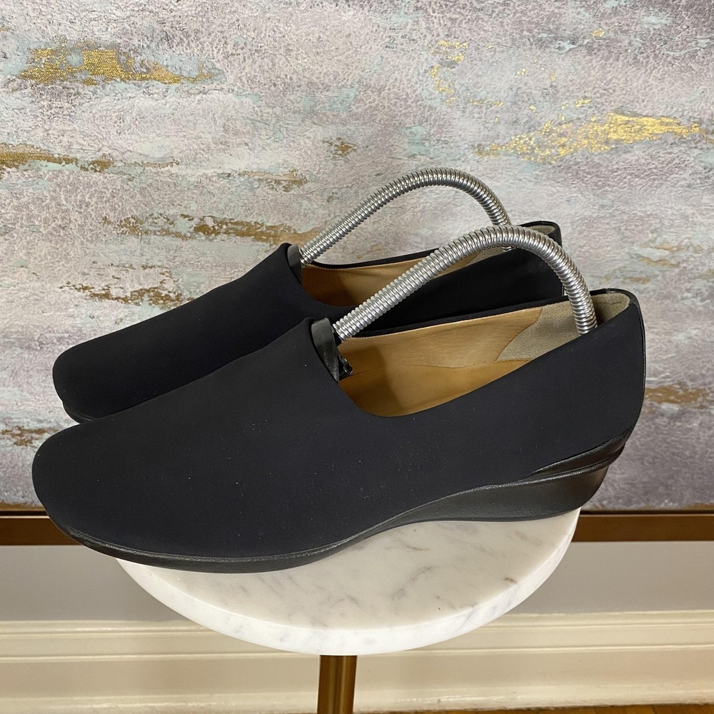 ECCO Biom Shoes Womens Size 9.5 EU 40 Black Slip On Walking Casual Flats